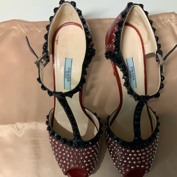 PRADA t strapped sandal with 2.5” heels - Picture 7 of 7